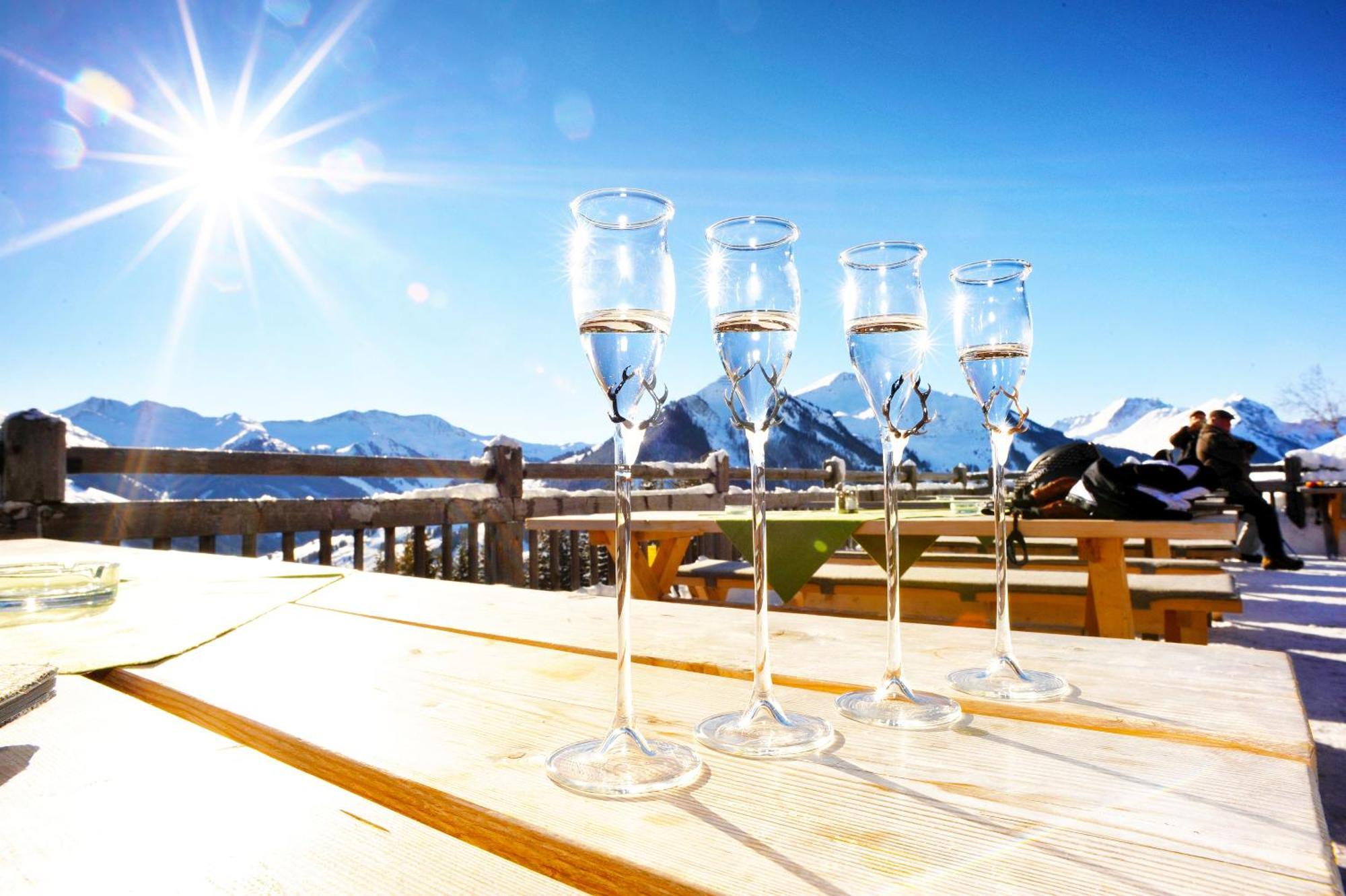 Hotel Barbarahof Saalbach, Inkl Jokercard ภายนอก รูปภาพ