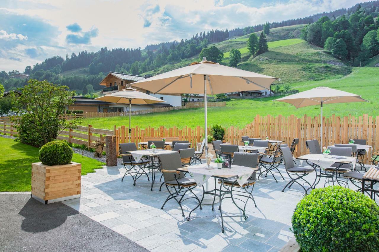 Hotel Barbarahof Saalbach, Inkl Jokercard ภายนอก รูปภาพ